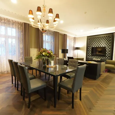 Lumiere Boutiquehotel Im Fuerstenhof Otel 5*