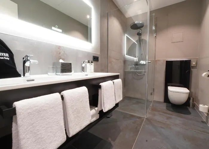 Lumiere Boutiquehotel Im Fuerstenhof 5* لبسيا