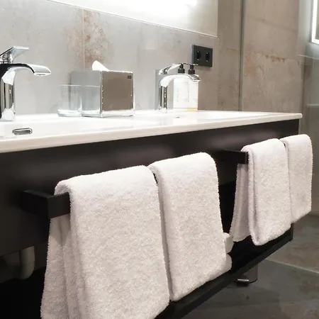 Lumiere Boutiquehotel Im Fuerstenhof מלון