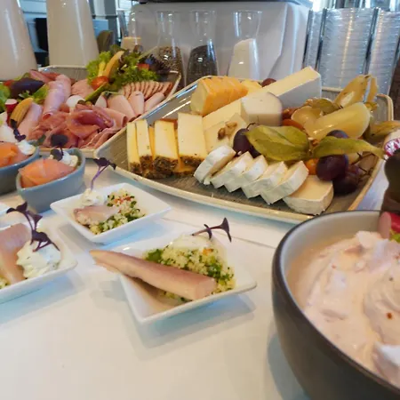 Lumiere Boutiquehotel Im Fuerstenhof 5* לייפציג