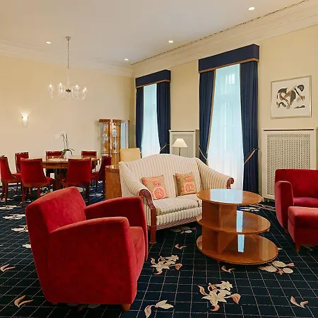 Lumiere Boutiquehotel Im Fuerstenhof 호텔
