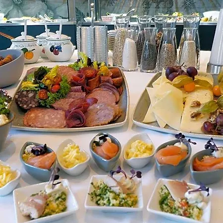 Lumiere Boutiquehotel Im Fuerstenhof Otel 5*