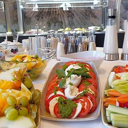 Otel Lumiere Boutiquehotel Im Fuerstenhof 5*
