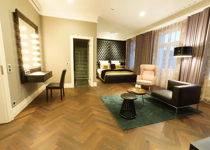 Отель Lumiere Boutiquehotel Im Fuerstenhof 5*